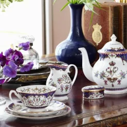 Royal Collection Shop Queen Victoria 4 Cup Teapot* Afternoon Tea